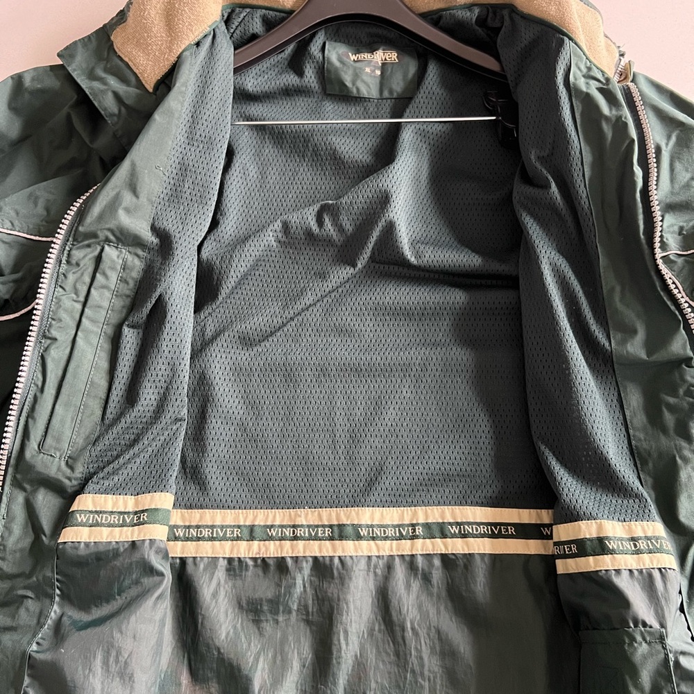 Wind River Hyper-Dri shell jacket - Picture 5 of 9